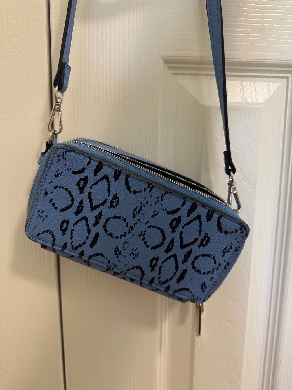 Blue Leopard Print Crossbody Bag with Adjustable Strap